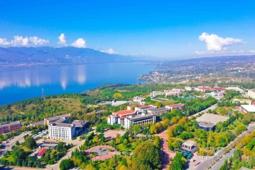 SAÜ, URAP alan sıralamasında beş alanda yükseldi
