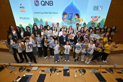 Scratch Cup 2026&rsquo;da &lsquo;Minik Eller&rsquo;, "Gelecek İ&ccedil;in Bir Damla" temasıyla s&uuml;rd&uuml;r&uuml;lebilirlik ve net sıfır odağında projeler geliştirdi
