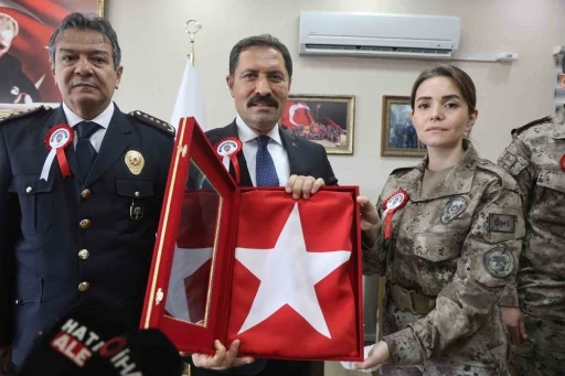 Şehidin kızı P&Ouml;H &uuml;niformasıyla babasının izinden gidiyor
