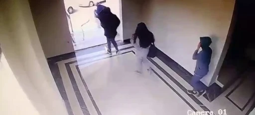 Şehir şehir gezip, evlerden hırsızlık yapan su&ccedil; makinesi 3 kadın yakayı ele verdi
