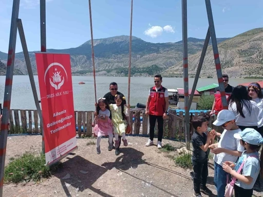 Şehit aileleri, aile yılı programında tarihle ve doğayla buluştu
