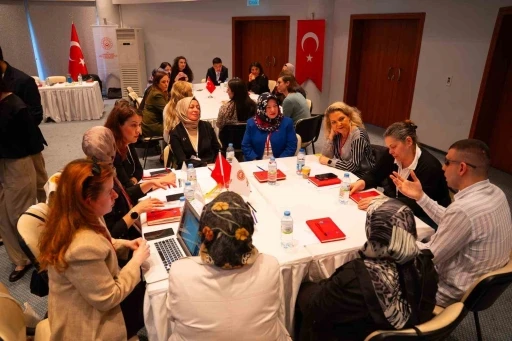 Şehit aileleri ve gaziler, &quot;Yas Süreci ve Yeniden Hayata Tutunmak&quot; projesiyle bir araya geldi

