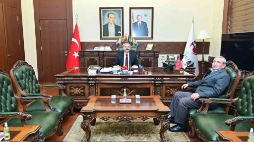 Şehit babasından Vali Aksoy&rsquo;a ziyaret
