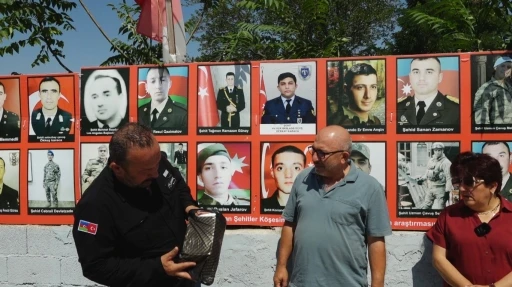 Şehit Berkay&rsquo;ın getiremediği Azerbaycan &ccedil;ayı, kardeş &uuml;lkeden ailesine g&ouml;nderildi
