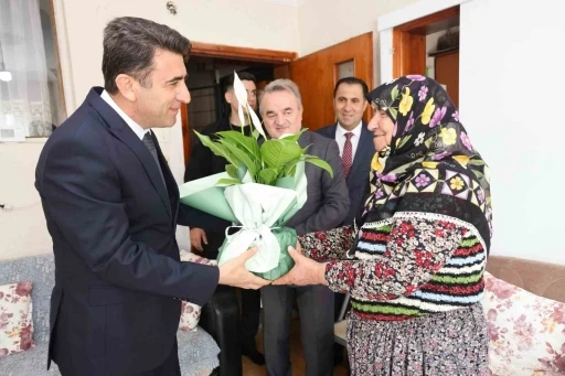 Şehit Binbaşı Mithat Çolak’ın ailesine ziyaret
