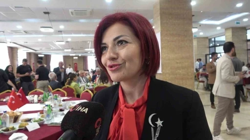 Şehit eşi &Ouml;zlem Emir&rsquo;den Şırnak mesajı: "Biz geldik, g&ouml;rd&uuml;k, &ouml;n yargılar yıkılsın"
