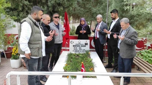 Şehit Mustafa Kozak&rsquo;ın annesi G&uuml;lşen Kozak&rsquo;ı duygulandıran ziyaret
