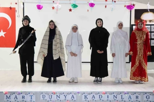 Şehit Recep G&uuml;nd&uuml;z Anadolu İmam Hatip Lisesi&rsquo;nden 8 Mart D&uuml;nya Kadınlar G&uuml;n&uuml; programı
