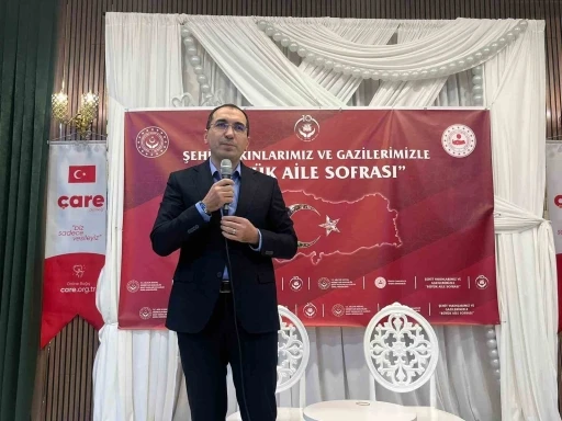 Şehit yakınları ve gaziler g&ouml;n&uuml;l sofrasında buluştu
