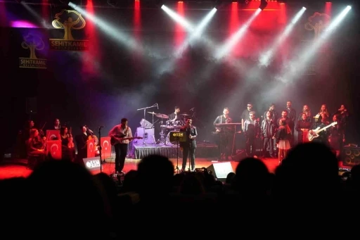 Şehitkamil’de Cumhuriyet coşkusu

