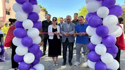 Şehitler Ortaokulu&rsquo;ndan teknoloji tasarım ve g&ouml;rsel sanatlar sergisi
