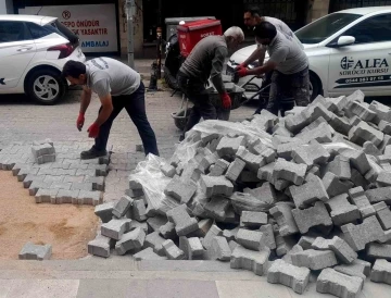 Şehzadeler Belediyesi yol düzenleme çalışmalarını hızlandırıyor

