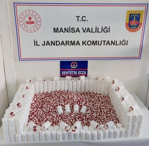 Şehzadeler&rsquo;de 20 bin 345 sentetik hap ele ge&ccedil;irildi
