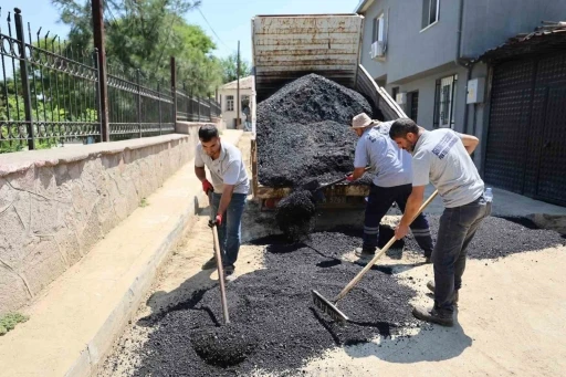 Şehzadeler&rsquo;de 67 mahallede &ccedil;alışmalar aralıksız devam ediyor
