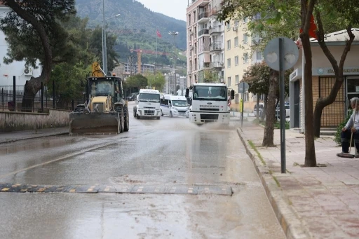 Şehzadelerin d&ouml;n&uuml;şen mahallelerinde kapsamlı temizlik

