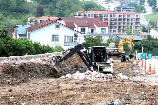 Selahattin Eyyubi Caddesi&rsquo;nde 2. etap yol yapım &ccedil;alışmaları başladı
