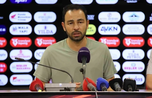 Selçuk İnan: &quot;Zor bir ligdeyiz, kazanmak kolay değil, bir şekilde bu takım kazanacak&quot;
