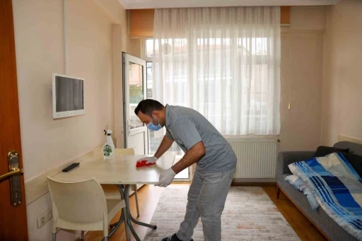 Sel&ccedil;uklu Belediyesi Umut Evi kanser hastaları ve yakınlarının yanında
