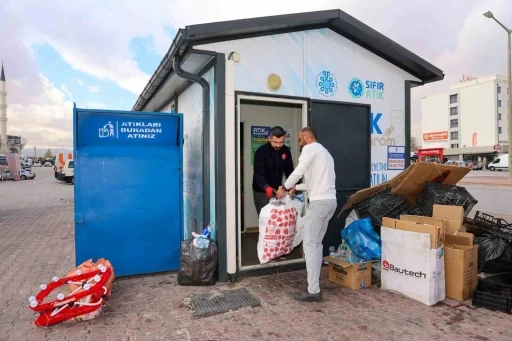 Selçuklu’da &quot;Atık Kumbaram Projesi&quot; sürdürülüyor
