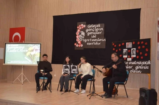 Selendi’de 24 Kasım Öğretmenler Günü kutlandı
