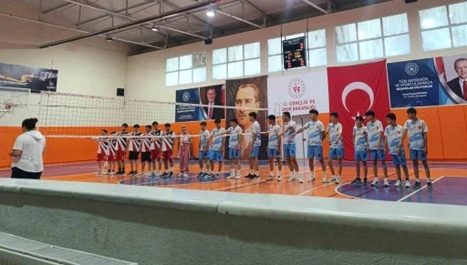 Selendi&rsquo;de filede Mehmet Akif Ersoy r&uuml;zgarı
