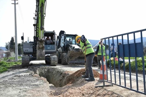 Selendi&rsquo;de iki mahallenin daha altyapı sorunu tarih oluyor
