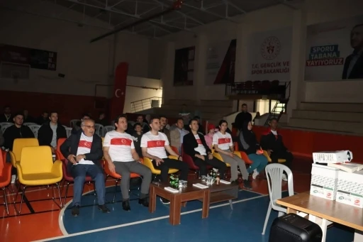 Selendi&rsquo;de milli sevin&ccedil;
