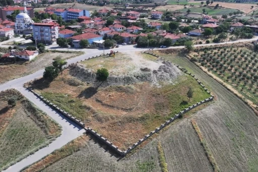 Selendi&rsquo;ye 5 bin 500 metrekarelik mesire alanı yapılacak
