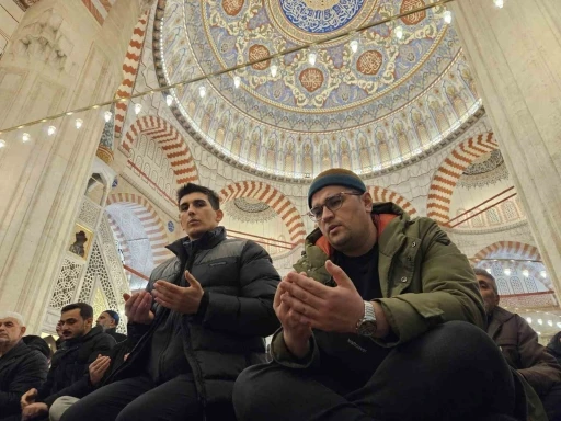 Selimiye Camii&rsquo;nde 4 yıl aradan sonra ilk teravih
