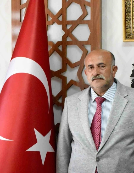 Şenkaya Belediye Başkanı Özcan’dan 15 Temmuz mesajı; &quot;Hainlerin karşısında her zaman duvar olacağız&quot;
