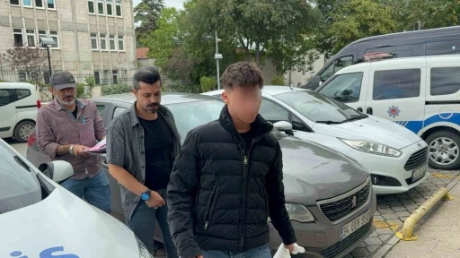Sentetik ecza ile yakalanan 17 yaşındaki çocuğa ev hapsi
