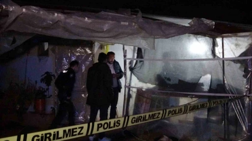 Sera iş&ccedil;isi gen&ccedil; kadının ş&uuml;pheli &ouml;l&uuml;m&uuml;nde 4 kişi g&ouml;zaltına alındı
