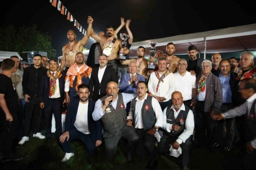Serik’te Başpehlivan Cengizhan Şimşek oldu
