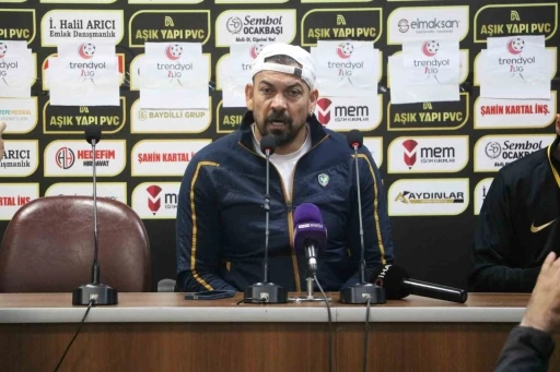 Servet Çetin: &quot;İçeri girerken maalesef bir personelimizin burnu kırıldı&quot;
