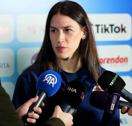 Sevgi Uzun: "Umarım ge&ccedil;en seneyi telafi edip, bu yıl Avrupa&rsquo;yı şampiyonlukla bitireceğiz"
