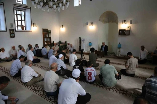 Şeyh Ahmed Siyahi ve Şeyh Ahmed Hicabi dualarla anıldı
