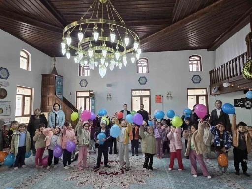 Seyitgazi&rsquo;de &rsquo;Cami-&Ccedil;ocuk Buluşması&rsquo; coşkusu
