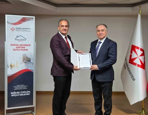 SGK&rsquo;dan Başkent &Uuml;niversitesi Adana Dr. Turgut Noyan Uygulama ve Araştırma Merkezi&rsquo;ne teşekk&uuml;r belgesi
