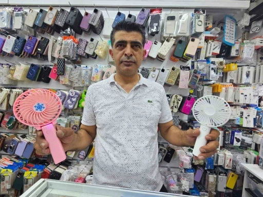 Sıcak havadan bunalanlar, mini vantilatörlere yöneldi
