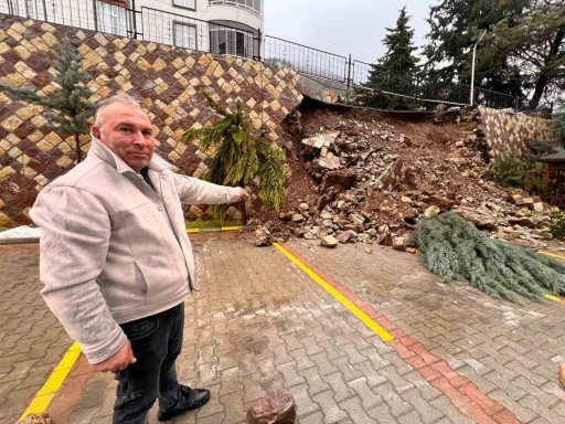 Şiddetli yağış sonrası istinat duvarı &ccedil;&ouml;kt&uuml;
