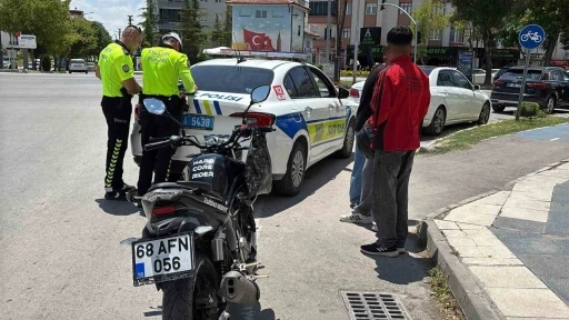 Sigortasız motosiklete trafikten men, s&uuml;r&uuml;c&uuml;ye 85 bin lira ceza
