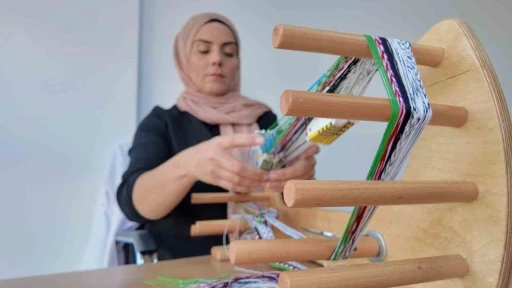 Siirt Olgunlaşma  Enstit&uuml;s&uuml;nden "Filistin" temalı kolye &ccedil;alışması
