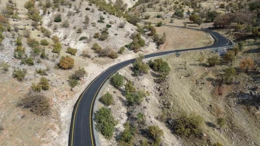 Siirt&rsquo;te 2025 yılında 3,3 milyar TL tutarında kara yolu yatırımı

