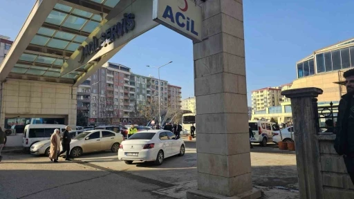 Siirt’te 4. kattan düşen kadın ağır yaralandı
