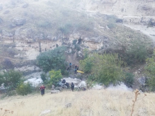 Siirt’te araç uçuruma yuvarlandı, ölü ve yaralıya bir gün sonra ulaşıldı
