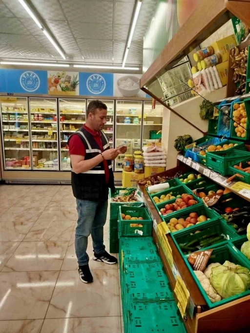 Siirt&rsquo;te bayram &ouml;ncesi denetimler artırıldı fiyat ve etiketler tek tek incelendi
