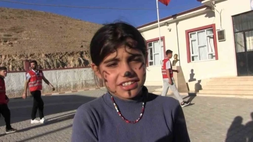 Siirt’te ilkokul öğrencilerine "Heimlich" manevrası ve ilk yardım konuları anlatıldı