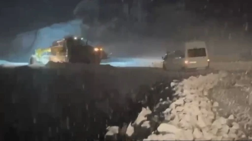Siirt&rsquo;te kar yağışı nedeniyle 117 k&ouml;y yolu ulaşıma kapandı
