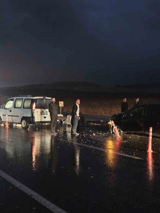 Siirt’te maddi hasarlı trafik kazası
