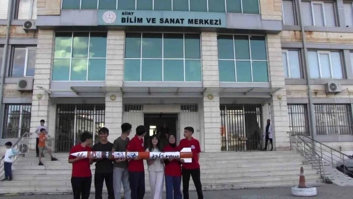 Siirt&rsquo;te Marifet Roket Takımı bu yıl TEKNOFEST&rsquo;te birincilik i&ccedil;in yarışacak

